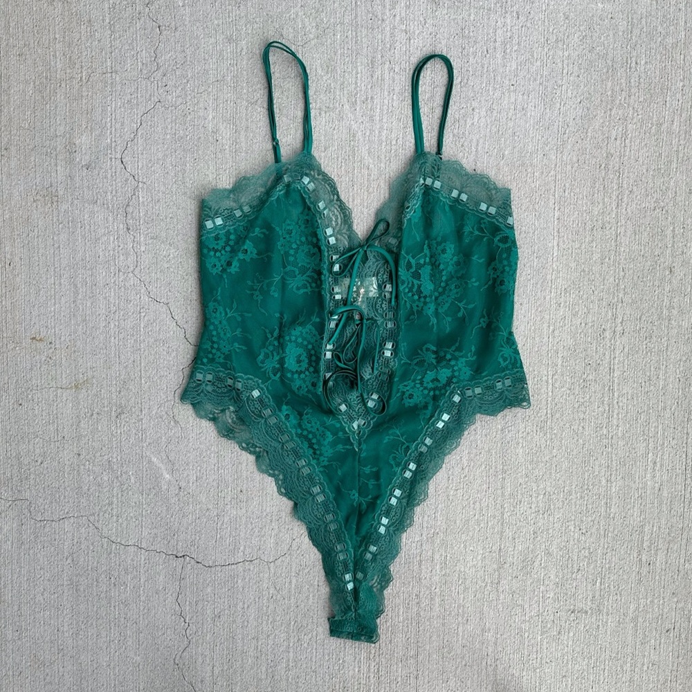vintage gold label victoria’s secret lace green teddy